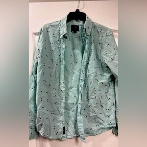Men’s medium American Eagle with pineapples
